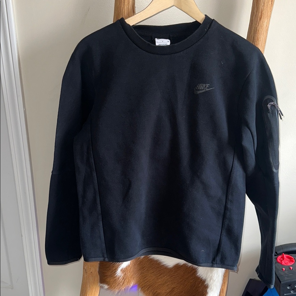 Nike Tech Crew Neck - image 2